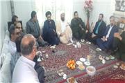 دیدار مسئولان شهرستان سیمرغ از والدین شهید معلم قربانعلی حسین نتاج در روستای رکن کلا