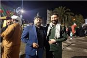 چفیه سردار جنگل شهید حاج مجید ذکریایی به فرمانده سپاه سیمرغ اهدا شد