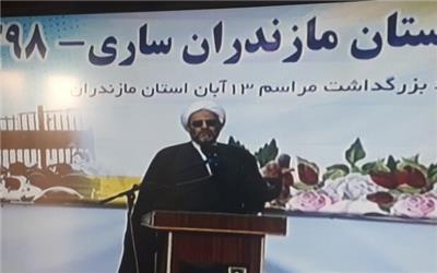 حجت الاسلام تویسرکانی یادآور شد: پیامد مذاکره و تسلیم شدن برابر آمریکا، چیزی جز فقر، ناامنی، استبداد، نابودی ثروت ملی، ذلت و اسارت، تفرقه و اختلاف نخواهد بود و این محصول مذاکره و سازش است.
