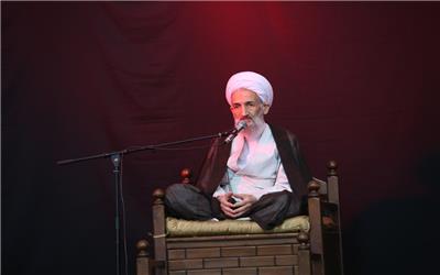 زندگی شهدا باید جزیی از زندگی ما باشد