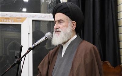 امام خمینی (ره) نظام جمهوری اسلامی را بر مبنای ولایت فقیه طرح‌ریزی کرد