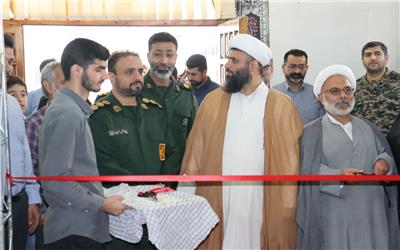 نمایشگاه دستاوردهای یک‌ساله‌ پایگاه‌های مقاومت بسیج شهرستان سیمرغ در حالی برپا شد که فضای آن بیش از هر چیز یادآور «کار بی‌ادعا و تلاش میدانی» بود.