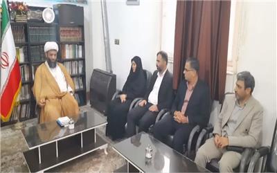 امام جمعه شهرستان سیمرغ  گفت /کتاب و کتاب خوانی مهم‌ترین ابزار در ارتقا فرهنگ عمومی جامعه است.