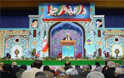 رمز پیروزی ما تقوا بود و رمز تداوم نعمت انقلاب اسلامی نیز تقواست