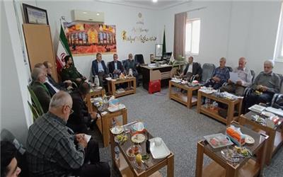 نشست تخصصی حوزه بسیج پازوار با محوریت حفظ آثار ایثارگران