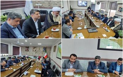معلمان مؤثرترین حلقه در نبرد فرهنگی هستند