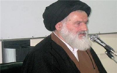 مسئولی که با مردم ناهماهنگ و ناهمراه است، باید برکنار شود
