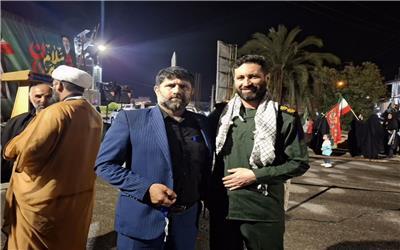 چفیه سردار جنگل شهید حاج مجید ذکریایی به فرمانده سپاه سیمرغ اهدا شد