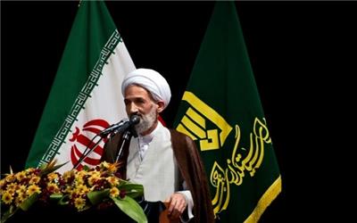 نماینده ولی فقیه در مازندران، انقلاب اسلامی را زمینه ساز و نقطه عطف وحدت بین حوزه و دانشگاه برشمرد.