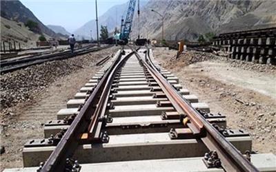 حساسیت در ارتباط با ایجاد قطار و مترو حتی به دفتر نماینده ولی فقیه در استان مازندران هم رسیده است.
