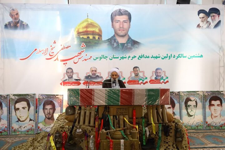 فرموده امام راحل، گفت: مسؤولان باید سعی کنند که دانشجویان ما به سوی قبله‌ای تربیت شوند که به سمت آمریکا، استکبار، اسرائیل و غرب نباشد.