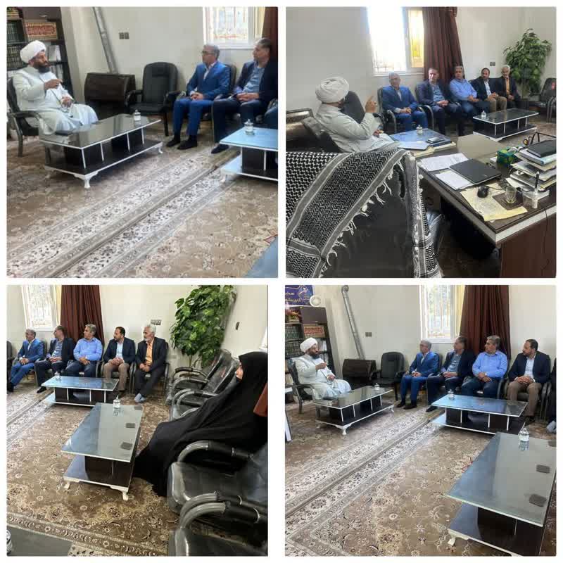 دیدار اعضای ستاد بزرگداشت هفته کارگر شهرستان سیمرغ با امام جمعه محترم شهرستان سیمرغ