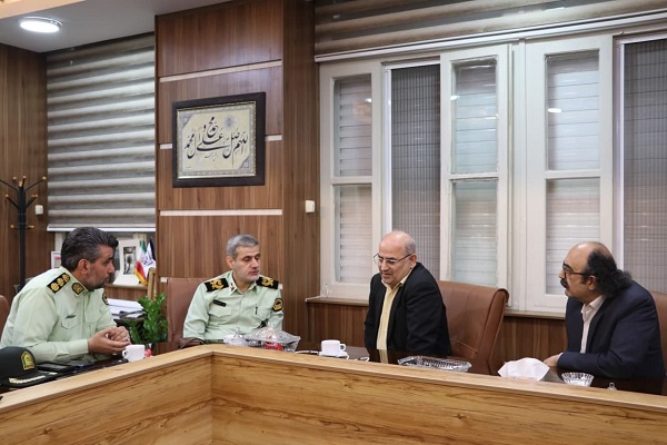 نشست مشترک فرماندهی‌کل انتظامی استان مازندران با سرپرست دانشگاه مازندران