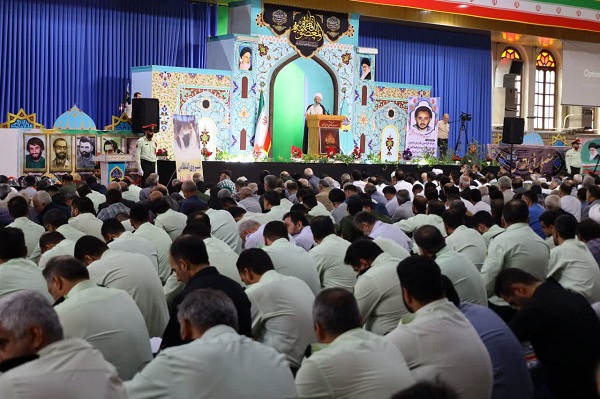 شکرگزار امنیت موجود و قدردان حافظان آن باشیم
