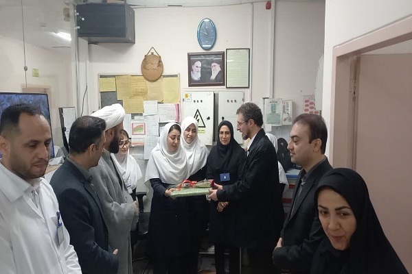 دیدار مدیرکل کمیته امداد مازندران با پرستاران بیمارستان زارع ساری