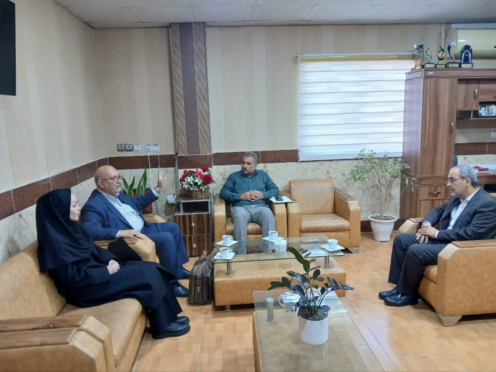 حضور مدیرعامل انجمن اهدای عضو در فرمانداری سیمرغ