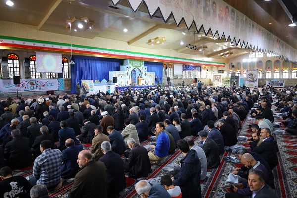 امام‌جمعه موقت ساری بر شناخت صحیح امام خمینی(ره)  تاکید کرد